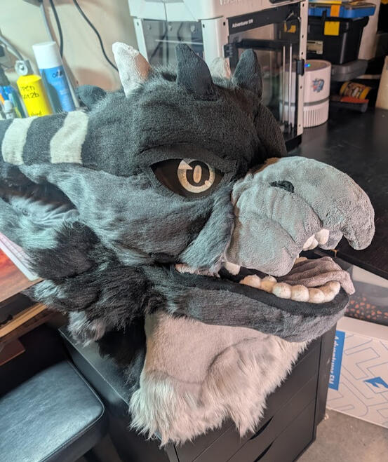 Villince the Nargacuga (Mini-Partial). Started March 2025, shipped February 2026.